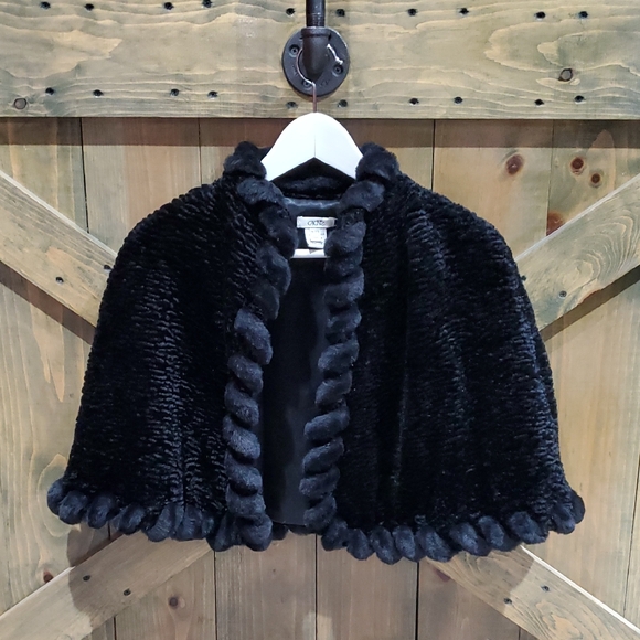 Cache Black Faux Fur Cape Caplet Evening Formal Wrap Sweater Jacket OSFA - Picture 1 of 12